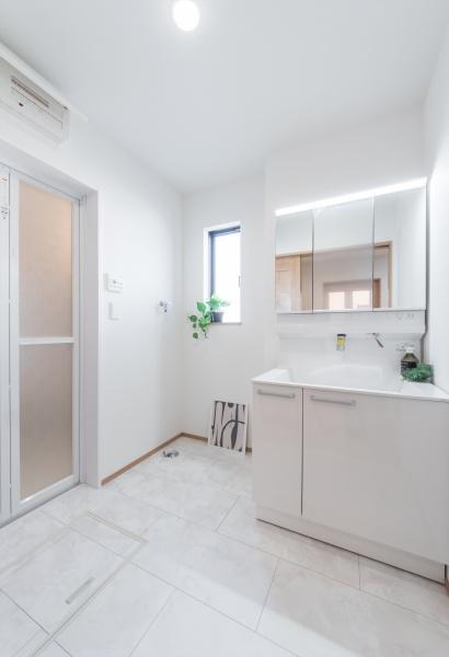 藤沢市西富２丁目の新築一戸建