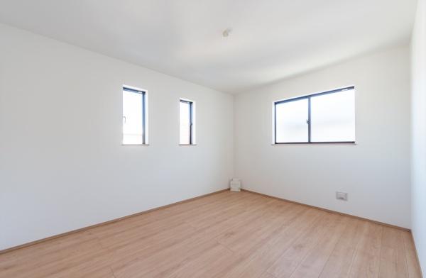 藤沢市西富２丁目の新築一戸建