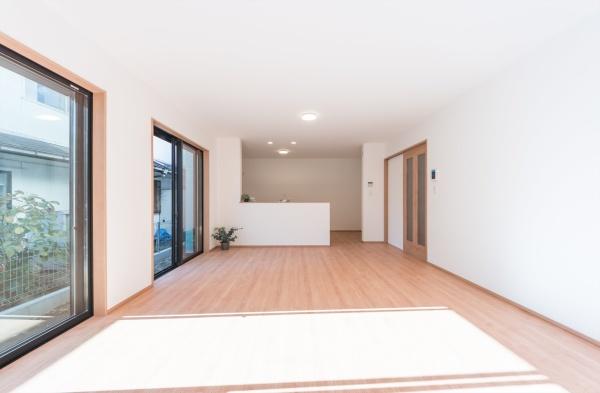 藤沢市西富２丁目の新築一戸建