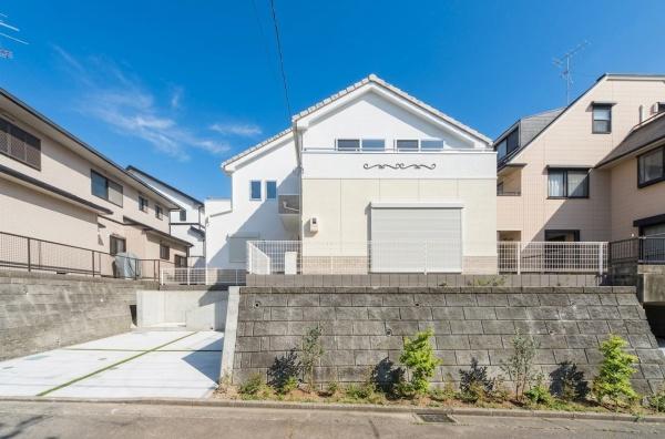 座間市緑ケ丘１丁目の新築一戸建