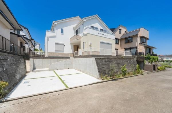 座間市緑ケ丘１丁目の新築一戸建