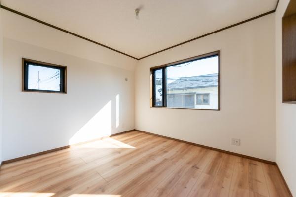 綾瀬市上土棚南２丁目の中古一戸建て