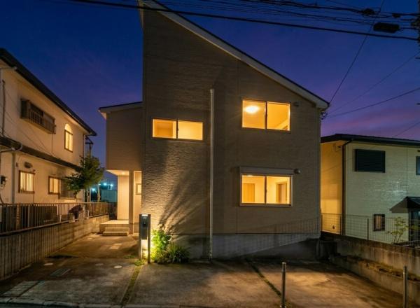 横浜市磯子区杉田８丁目の中古一戸建て