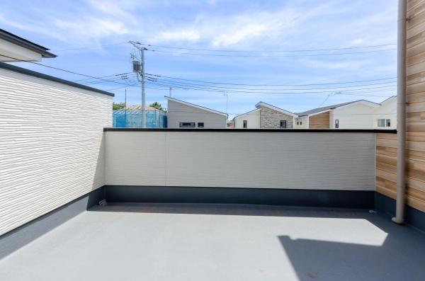 藤沢市本藤沢２丁目の新築一戸建