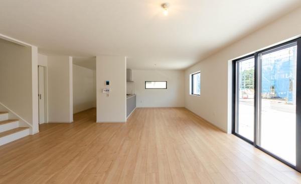 藤沢市本藤沢２丁目の新築一戸建