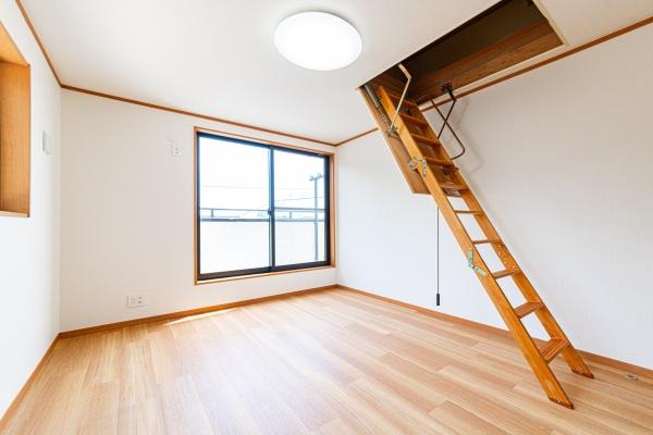 町田市本町田の中古一戸建て