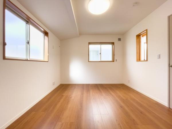 藤沢市片瀬２丁目の中古一戸建て