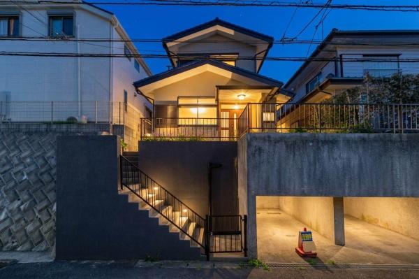 横浜市磯子区中原３丁目の中古一戸建て