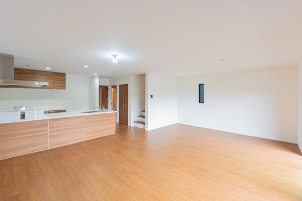 藤沢市本藤沢２丁目の新築一戸建