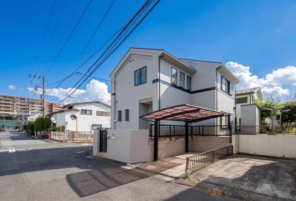 藤沢市本藤沢３丁目の中古一戸建