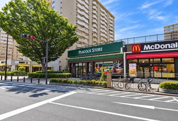 パークホームズ横浜本郷台リバーサイドヴィラ　ＴＨＥＥＡＳＴ(ピーコックストア本郷台店)