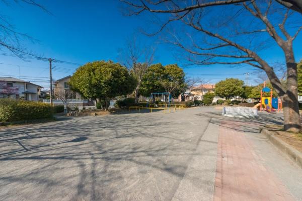 横浜市港南区日野南1丁目の土地(小坪公園)