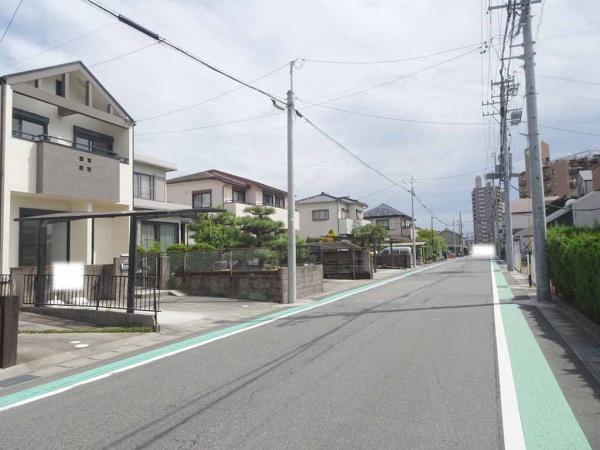 豊明市新田町子持松前の中古一戸建