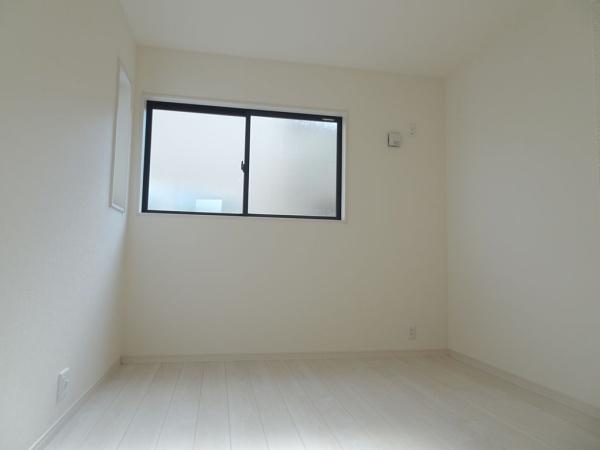 刈谷市小山町３丁目の新築一戸建