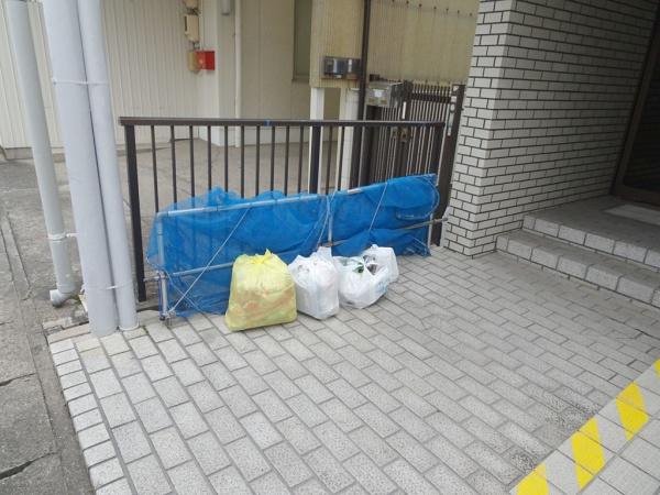 マンション中央