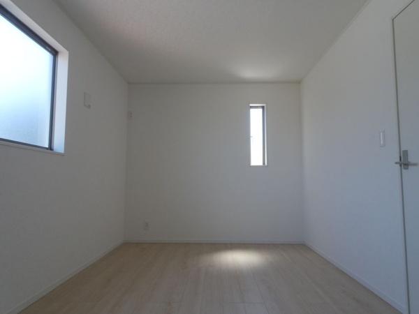 高浜市向山町６丁目の新築一戸建