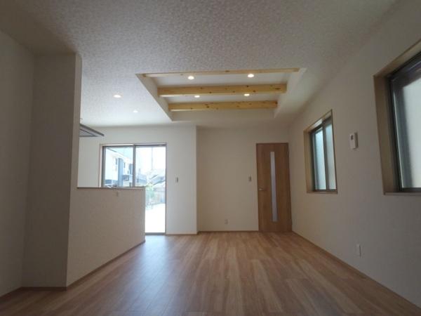 安城市東町屋敷の新築一戸建