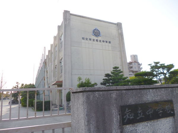 知立市弘法町弘法山の新築一戸建(知立市立知立中学校)
