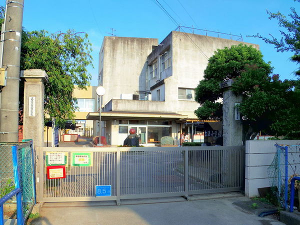 高浜市呉竹町４丁目の新築一戸建(高浜市立吉浜小学校)
