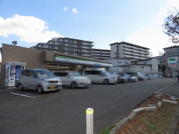 神戸市北区若葉台1丁目の土地(ファミリーマート神戸甲栄台店)