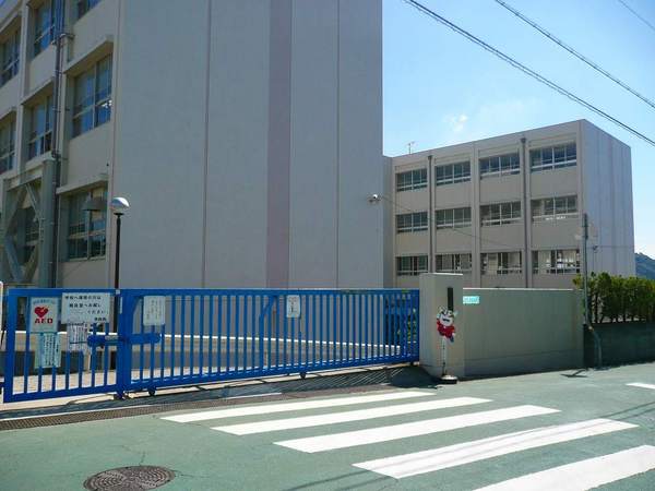 神戸市北区鈴蘭台北町５丁目の中古一戸建て(神戸市立小部東小学校)