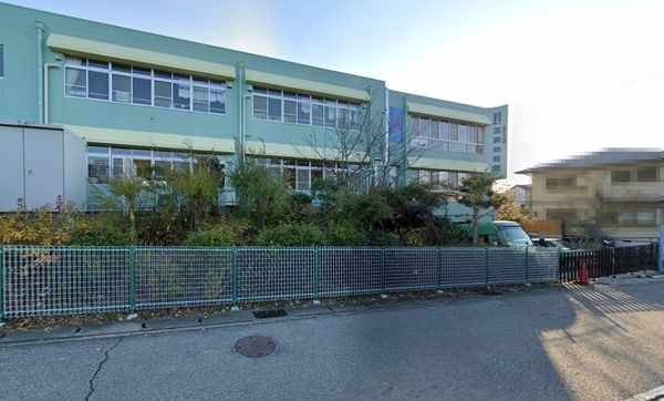 神戸市北区泉台5丁目の中古一戸建て(正英幼稚園)