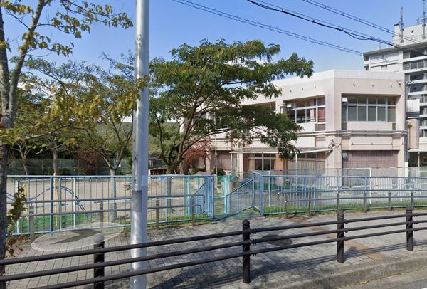 花山グリーンハイツ(神戸市立やまびこ幼稚園)