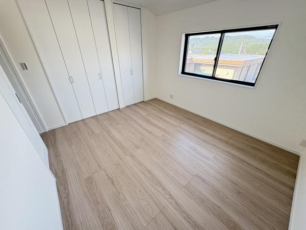 新築戸建て(洋室)