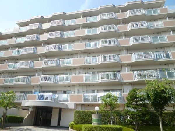 ファミーユ鈴蘭台友が丘