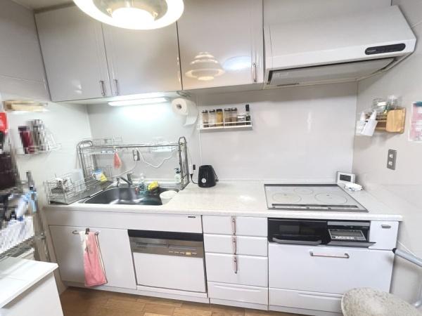 神戸ポートビレジ２号棟