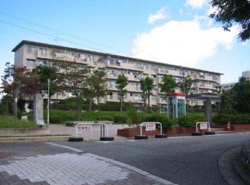 鈴蘭台第三団地四号棟