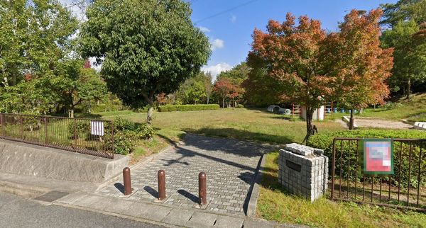 神戸市北区花山中尾台３丁目の中古一戸建て(渡り谷公園)