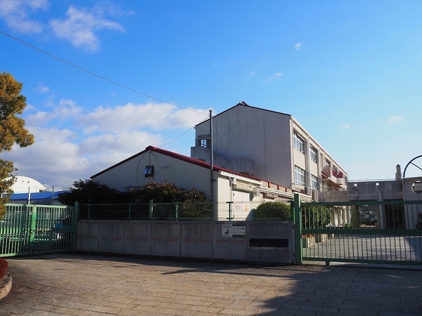 新築戸建て　Ｂ号棟(神戸市立鹿の子台小学校)
