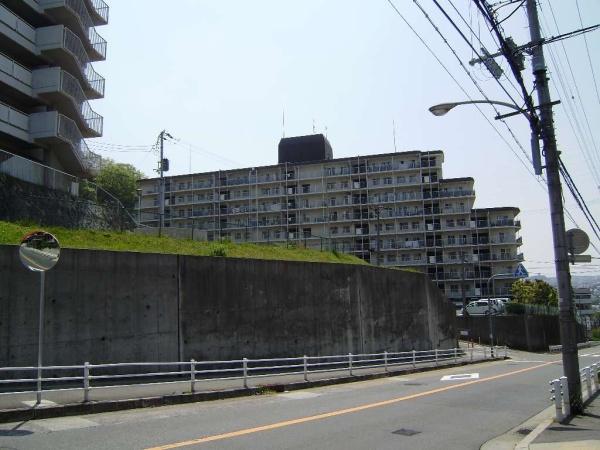 鈴蘭台パインクレスト