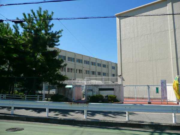 神戸市北区筑紫が丘１丁目の土地(神戸市立広陵小学校)
