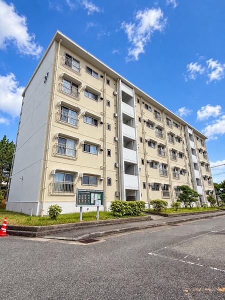名谷6団地27号棟
