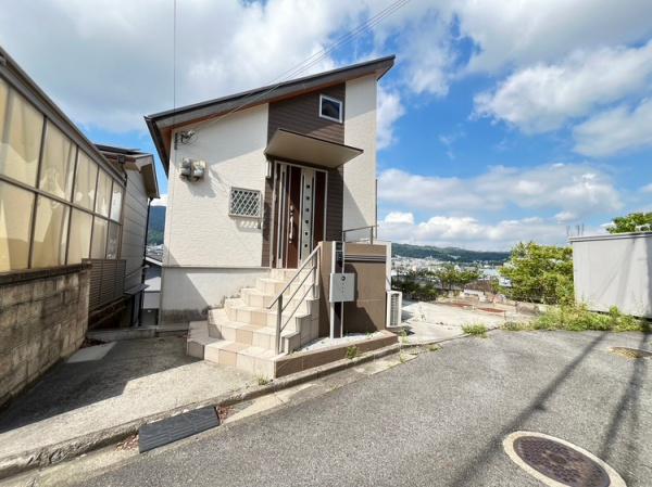 生駒市谷田町の中古一戸建て