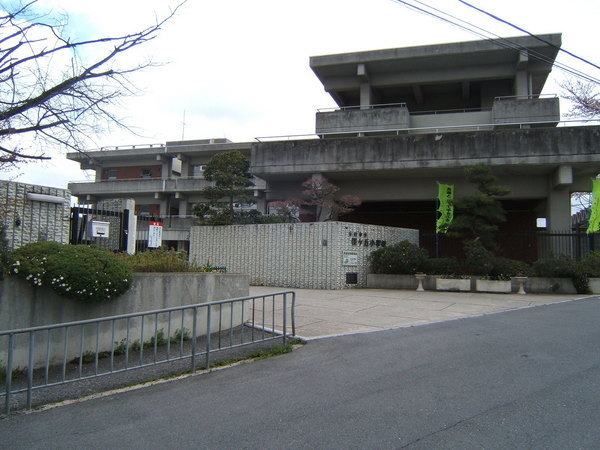 生駒市壱分町の新築一戸建(生駒市立壱分小学校)
