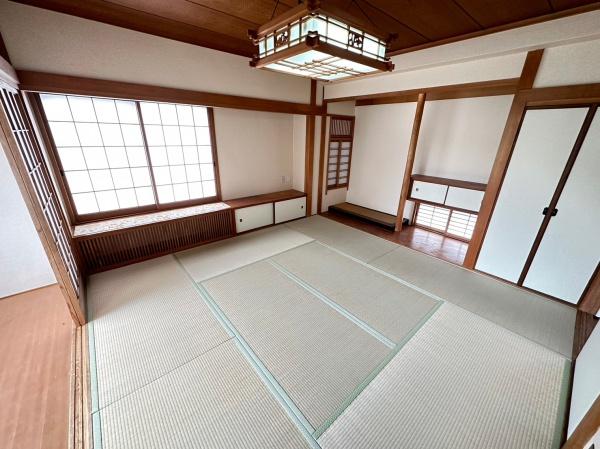 生駒市松美台の中古一戸建て