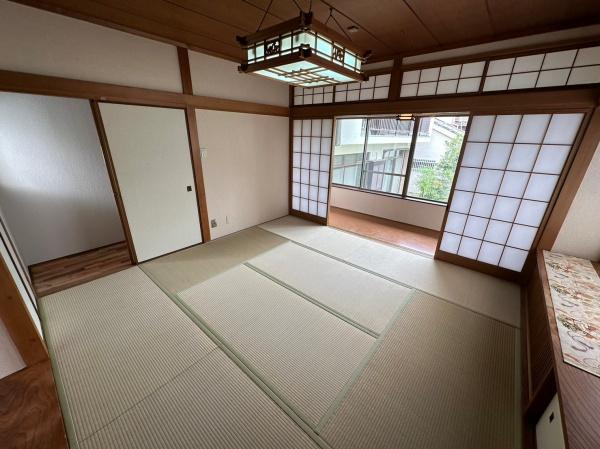生駒市松美台の中古一戸建て