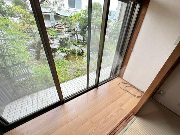 生駒市松美台の中古一戸建て