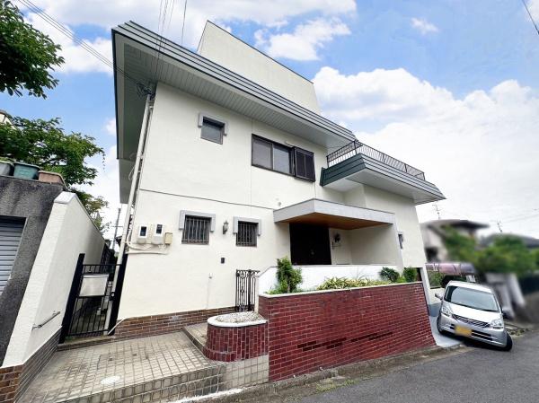 生駒市松美台の中古一戸建て