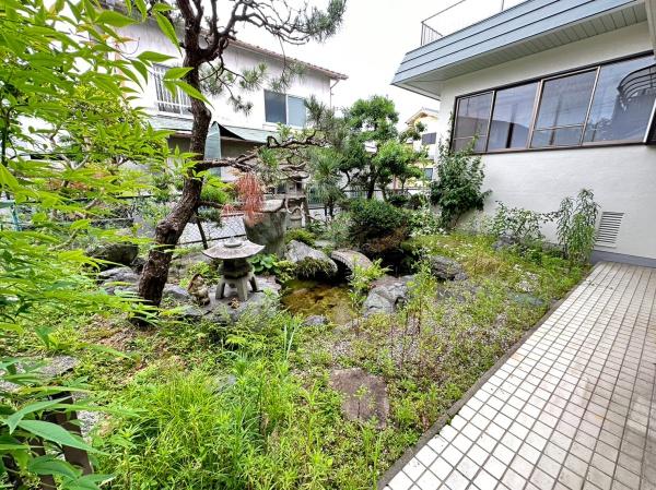 生駒市松美台の中古一戸建て