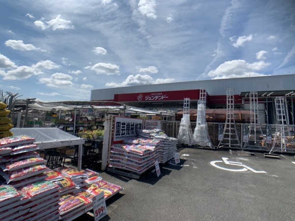奈良市六条2丁目の中古一戸建て(ホームセンタージュンテンドー西ノ京店)