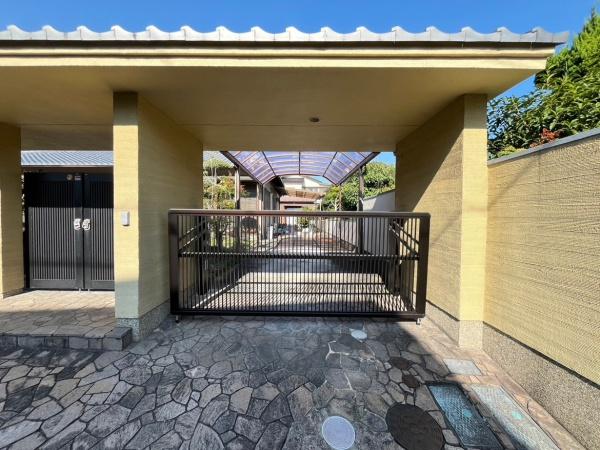 生駒市生駒台北の中古一戸建て