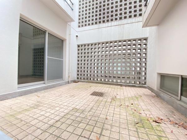 ロイヤルヒルズ東生駒Ｂ棟