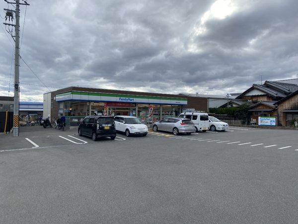 生駒郡斑鳩町法隆寺西1丁目の土地(ファミリーマート斑鳩法隆寺南店)