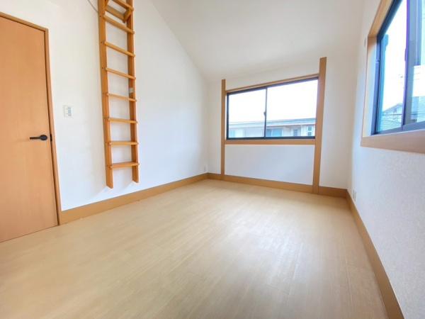 生駒市小明町の中古一戸建て