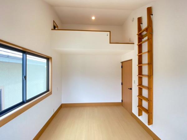 生駒市小明町の中古一戸建て