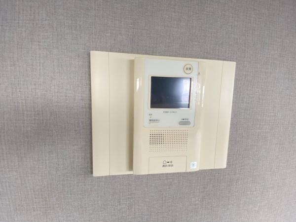 ロイヤルヒルズ富雄F棟